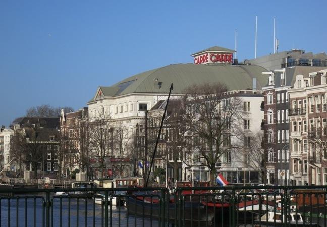 Spectacular Entertainment – An Unforgettable Evening at the Royal Carre Theater